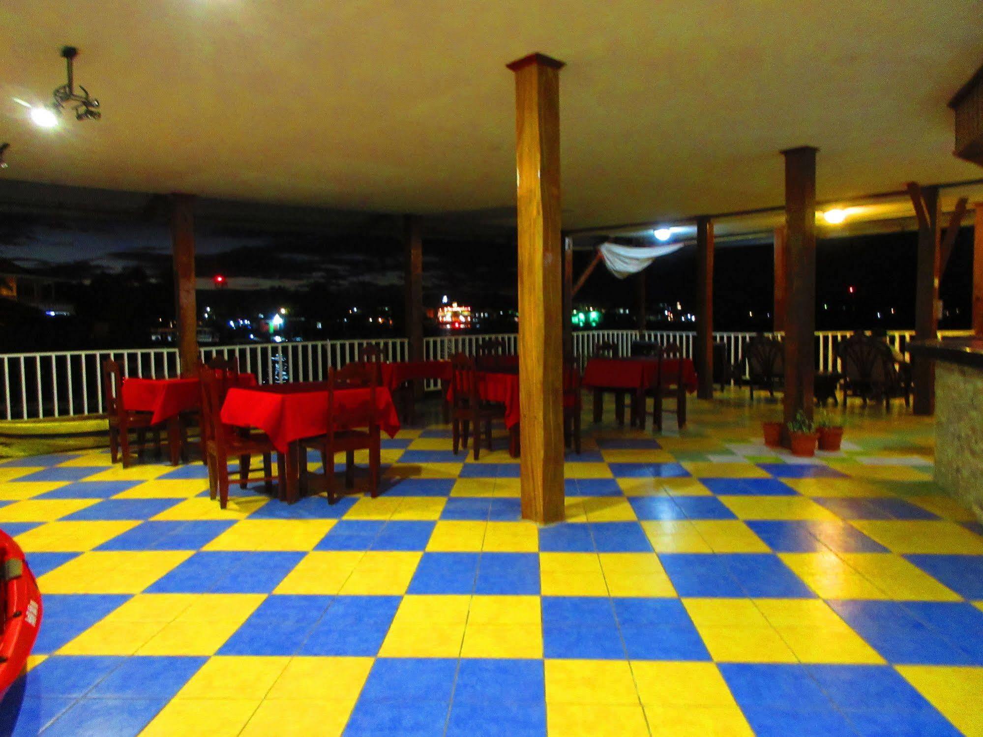 Los Balcones Over The Sea Hotel Bocas del Toro ภายนอก รูปภาพ
