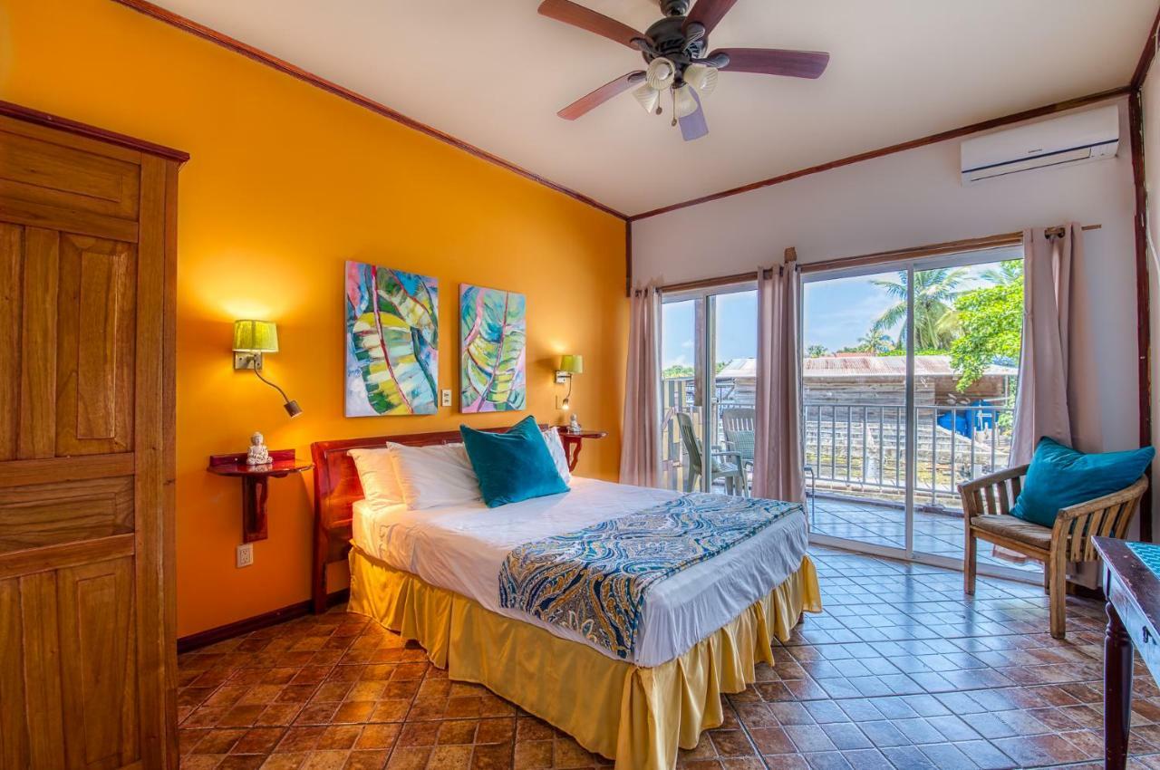 Los Balcones Over The Sea Hotel Bocas del Toro ภายนอก รูปภาพ