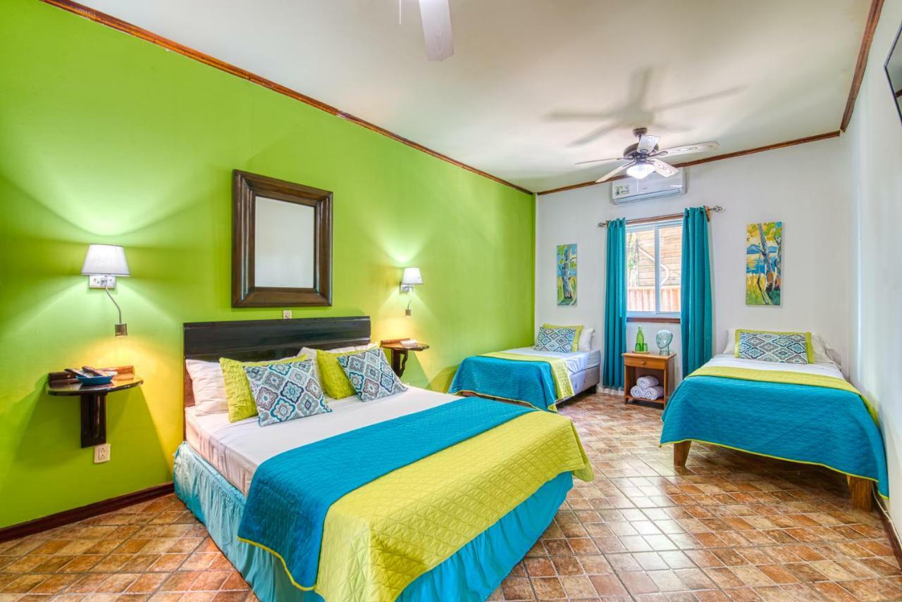 Los Balcones Over The Sea Hotel Bocas del Toro ภายนอก รูปภาพ